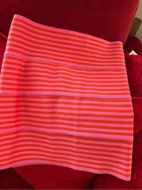 Pleasure doing business bandage skirt pink/orange XS